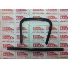 LAMBRETTA BRIDGE PIECE RUBBERS S1&2 -BLACK