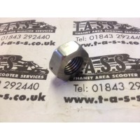 LAMBRETTA FRONT HUB AXLE/SPINDLE HALF NUT