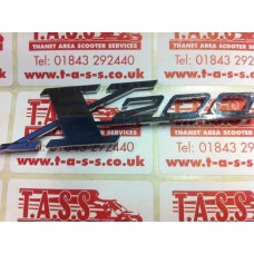 LAMBRETTA LEGSHIELD BADGE -SX200