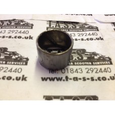 LAMBRETTA KICKSTART SHAFT BUSH - OUTER