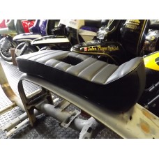 LAMBRETTA CAFE RACER SPORT SEAT- BOLT DOWN 