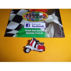 LAMBRETTA SCOOTER PIN ON BADGE RED AND WHITE