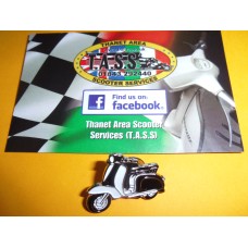 LAMBRETTA SCOOTER PIN ON BADGE BLACK AND WHITE
